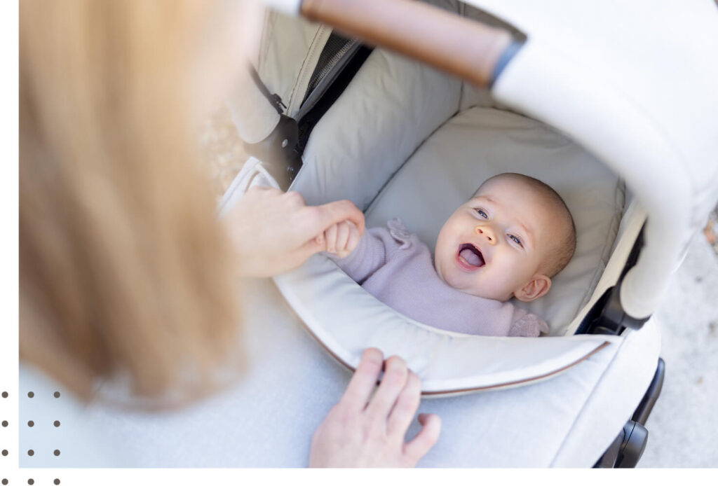 cochecito gemelar distinta edad versiti con capazo y silla de joie 3 cochecito gemelar distinta edad versiti con capazo y silla de joie