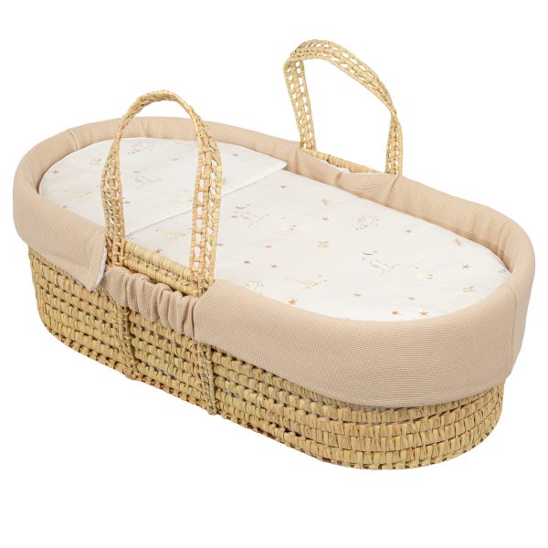 capazo mimbre - colcha y almohada happy forest de bimbidreams